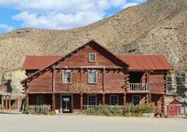 Imagen de la noticia: Western Leone a la venta  por 2,5 millones. Y nadie lo compra