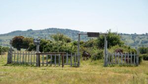 Dehesa de Navalvillar: los ocho decorados western olvidados de Colmenar Viejo y Manzanares El Real 7 Visita guiada a los restos western de la Dehesa de Navalvillar en Colmenar Viejo